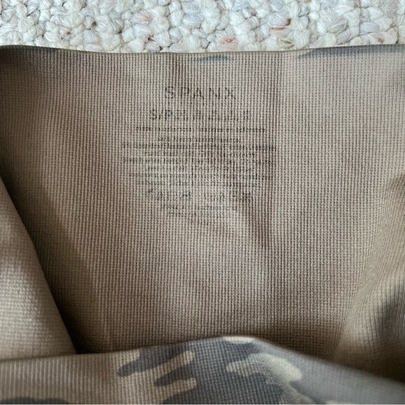 SPANX Women's Cropped Look at Me Now Seamless Leggings - Picture 6 of 10